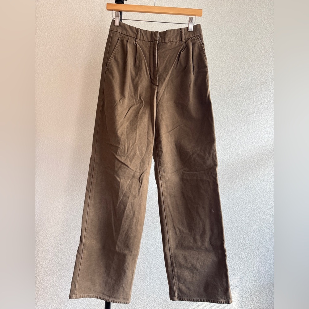Aritzia khaki trousers